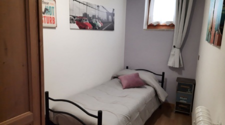 stanzetta con 1 letto